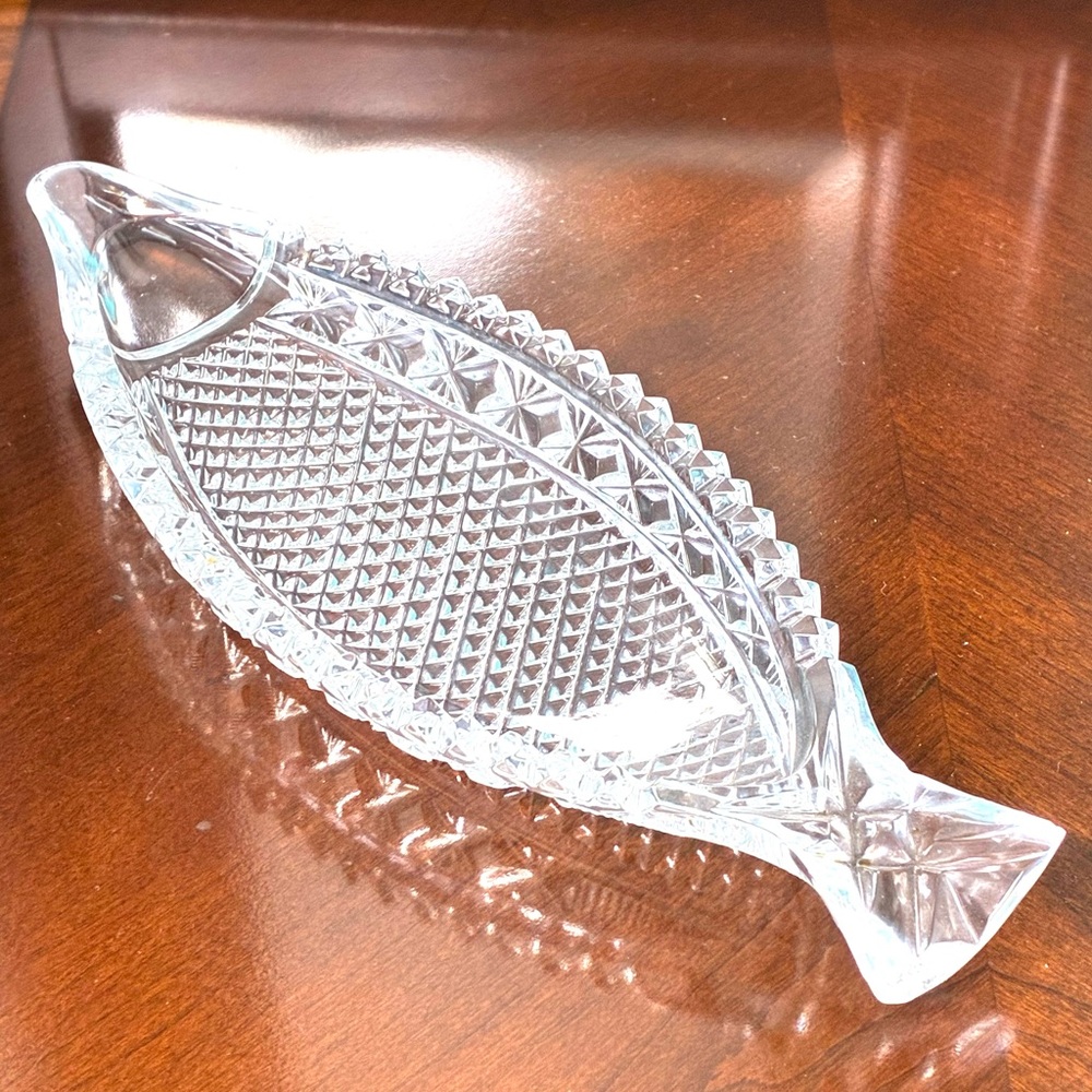 Vintage Crystal Salad Bowl - Picture 12 of 13